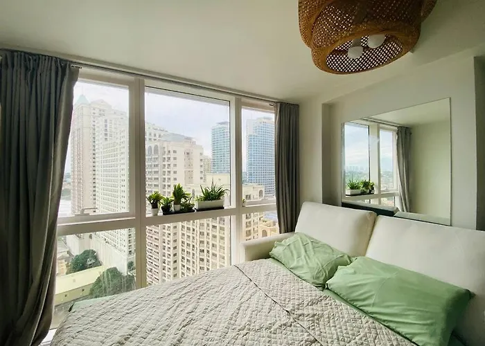 -condo- Petite Residential